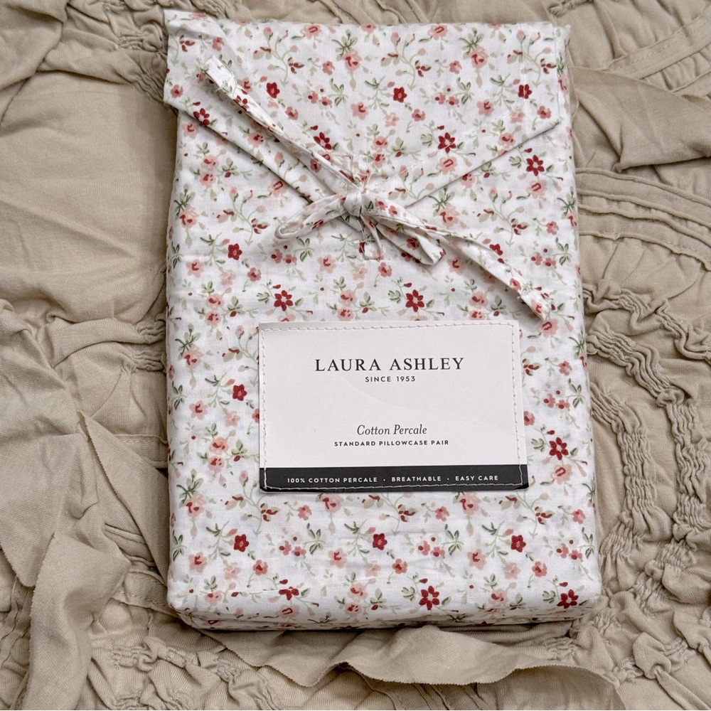 LAURA ASHLEY  Cotton Percale STANDARD PILLOWCASE PAIR